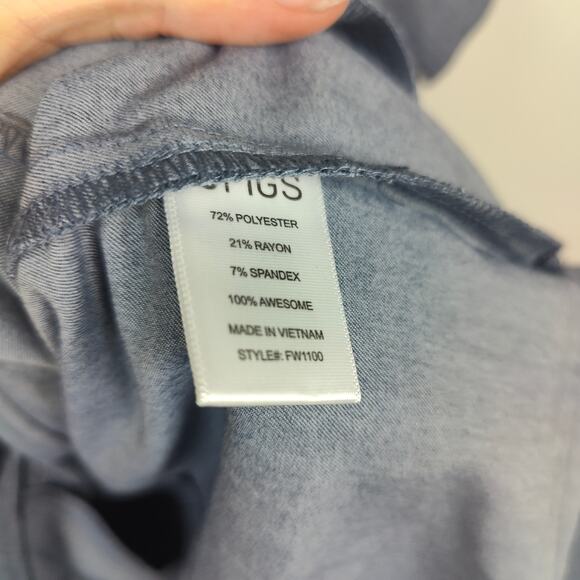 Figs Casma Scrub Top Womens XXS Heather Denim Gray V-Neck Pockets NWT 09 - Picture 4 of 6